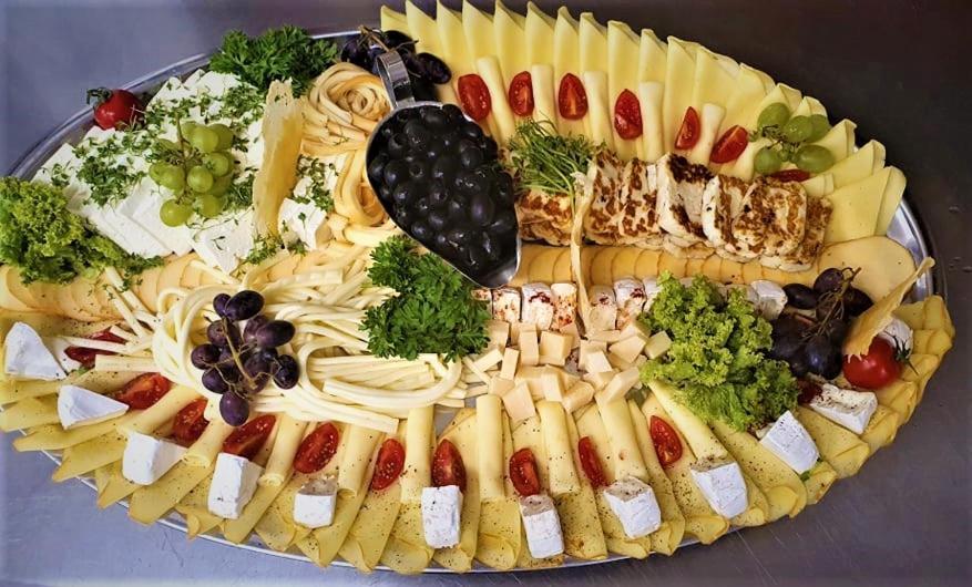 Restauracia Penzion Na Mlyne Stará Turá Exteriér fotografie
